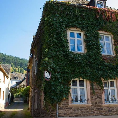 Hotel Zur Post - Burg An Der Mosel Экстерьер фото