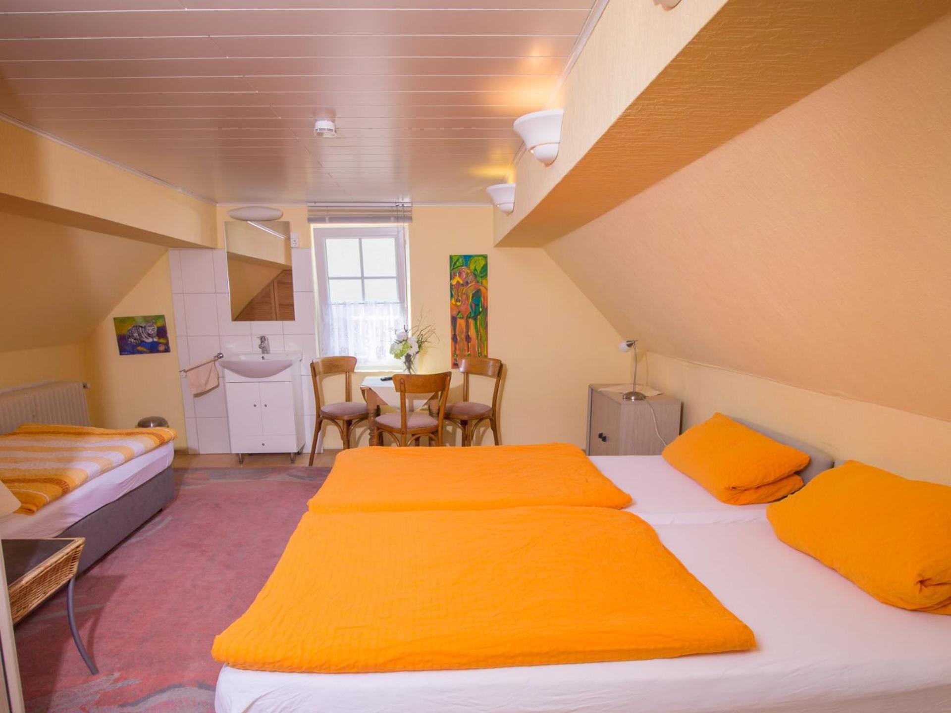 Hotel Zur Post - Burg An Der Mosel Номер фото